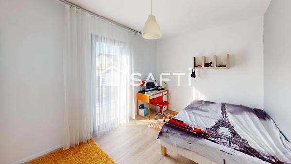 Maison moderne , en très bon état Chambre au Rez de chaussée