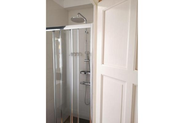 A LOUER : T2 à LA MADELEINE • • 960 € CC • Réf. 6128