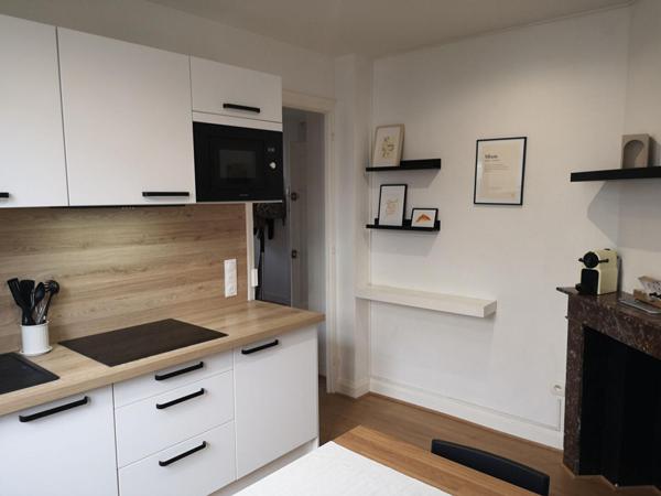A LOUER : T2 à LA MADELEINE • • 960 € CC • Réf. 6128