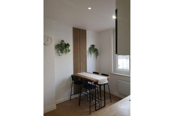 A LOUER : T2 à LA MADELEINE • • 960 € CC • Réf. 6128