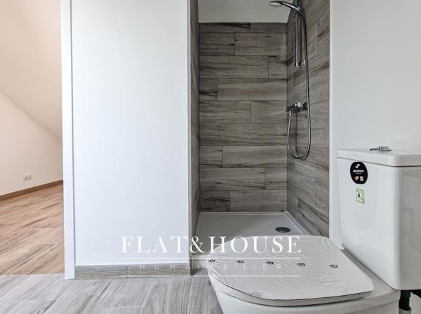 T1 bis | refait à neuf | faibles charges | dernier étage | dispo 07/01/2026 | bourg