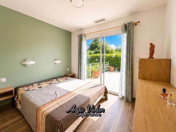 Villa d'exception à vendre 5 pièces avec piscine, jardin, terrasse et garage (34160)