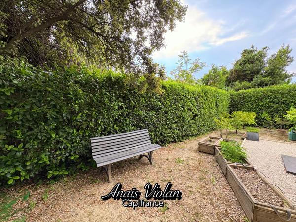 Villa d'exception à vendre 5 pièces avec piscine, jardin, terrasse et garage (34160)