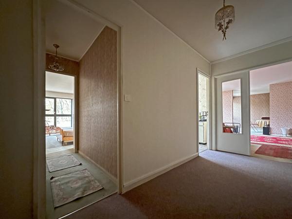 Nanterre (92000) Nanterre Préfecture - La Défense Parc : Appartement de 4 pièces sur 91,83 m² + balcon + terrasse + double box