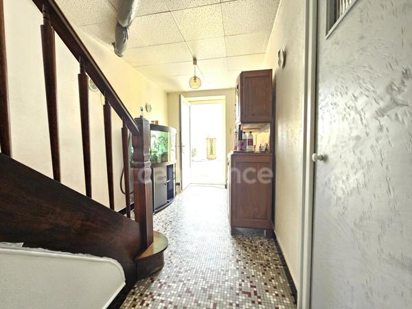 Maison à vendre 2 pièces AVEC GARAGE ET EXTERIEUR PANISSIERES (42)