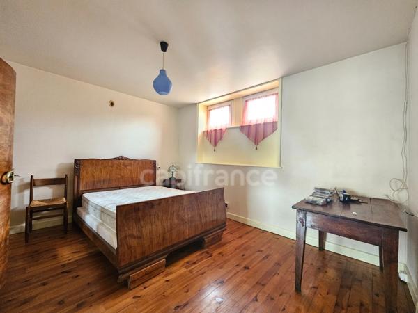 Maison à vendre 2 pièces AVEC GARAGE ET EXTERIEUR PANISSIERES (42)