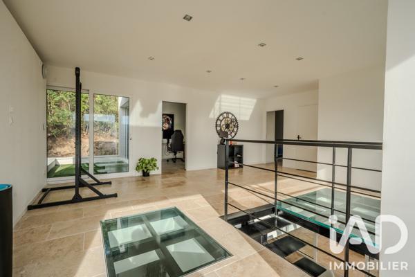 Maison (prestige) à vendre 5 pièces 233 m² Ucel
