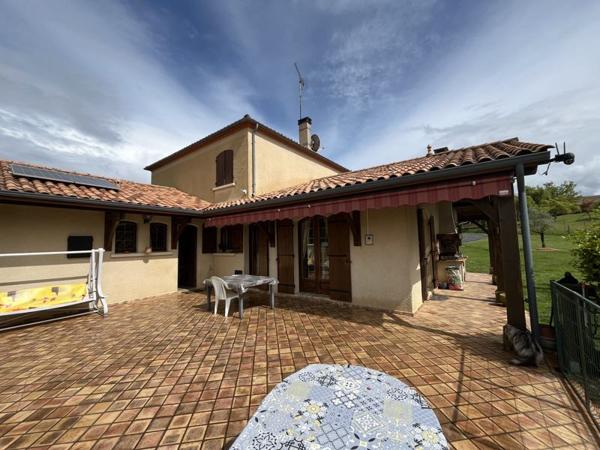 Maison à vendre |  Virazeil |  6 pièces | 145 m²