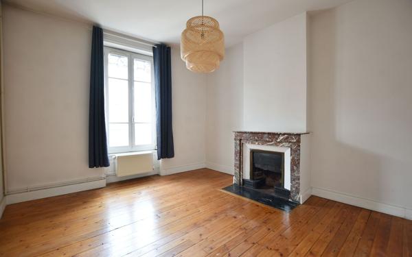 Appartement à louer    3 pièces • 94,30 m2 Roanne