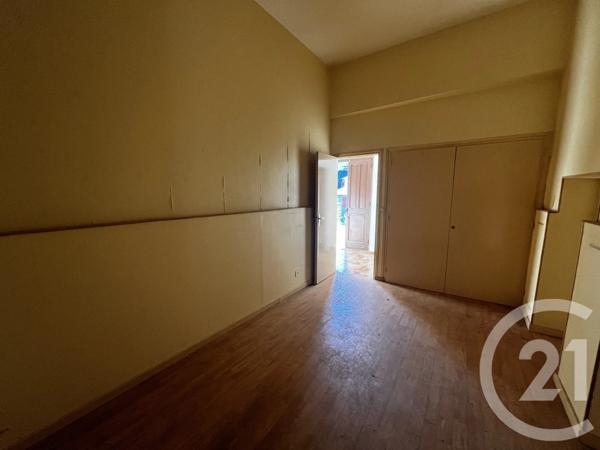 Immeuble à vendre  102 m 2   BEYREDE JUMET  - 65