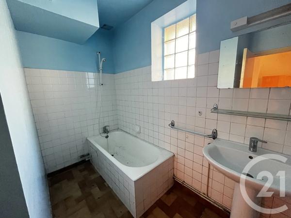 Immeuble à vendre  102 m 2   BEYREDE JUMET  - 65