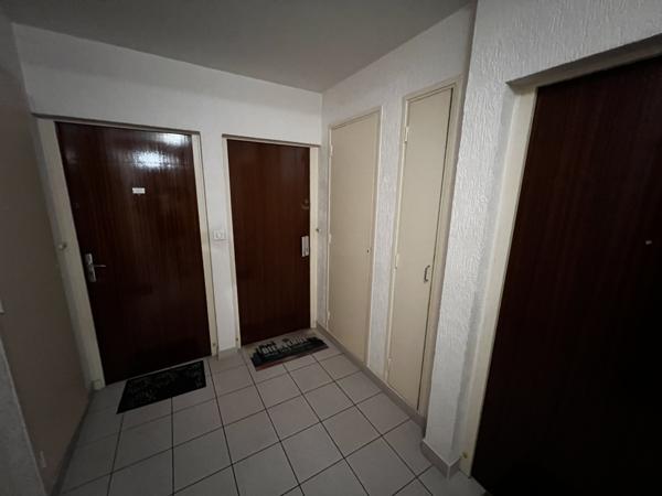 APPARTEMENT T3 63m² - PARKING et CAVE