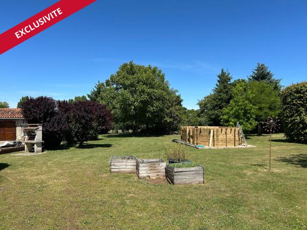 Maison de caractère à Usson Du Poitou