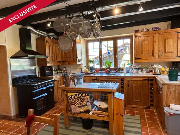 Maison de caractère à Usson Du Poitou