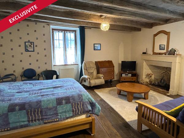 Maison de caractère à Usson Du Poitou