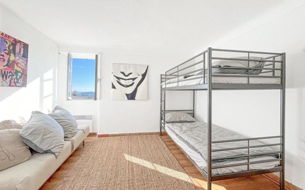 Maison à vendre    7 pièces •  La Colle-sur-Loup