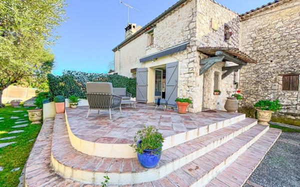 Maison à vendre    7 pièces •  La Colle-sur-Loup