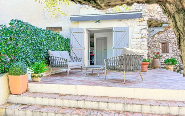 Maison à vendre    7 pièces •  La Colle-sur-Loup