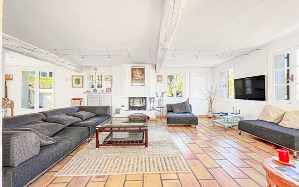 Maison à vendre    7 pièces •  La Colle-sur-Loup