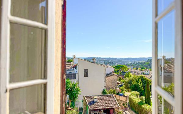 Maison à vendre    7 pièces •  La Colle-sur-Loup