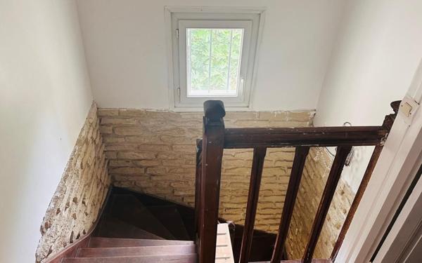 Immeuble à vendre    8 pièces •  Goussainville