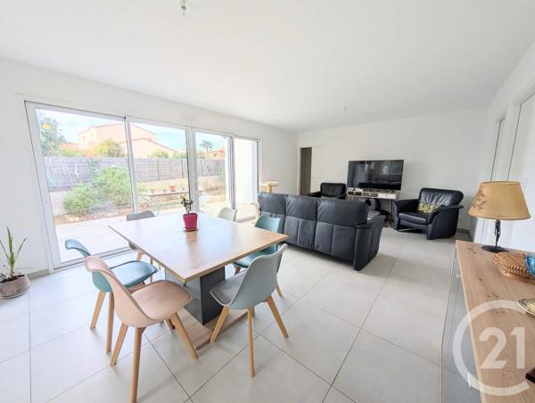 Maison à vendre  5 pièces - 94,12 m 2   TALMONT ST HILAIRE  - 85