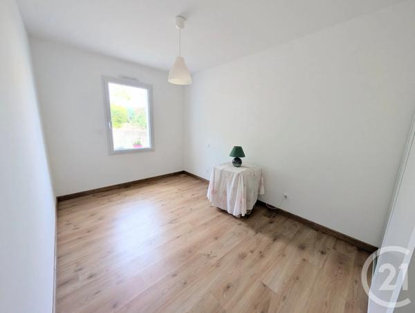 Maison à vendre  5 pièces - 94,12 m 2   TALMONT ST HILAIRE  - 85