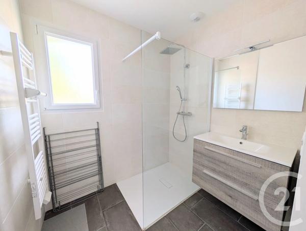 Maison à vendre  5 pièces - 94,12 m 2   TALMONT ST HILAIRE  - 85