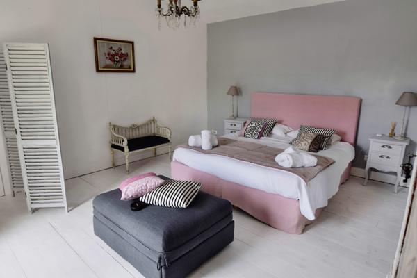 Cabrières-d'Avignon (84220) PROPRIETE 690 M2