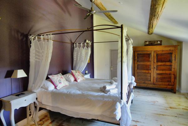 Cabrières-d'Avignon (84220) PROPRIETE 690 M2