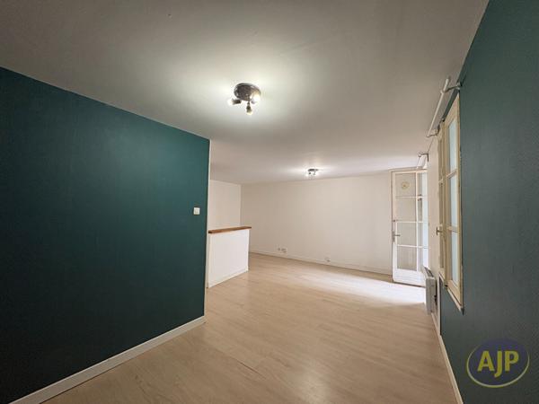 Location appartement Nantes : 455 € - AJP Immobilier Nantes Ouest