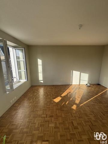 Location appartement 3 pièces 64 m² Saint-Denis-de-l'Hôtel