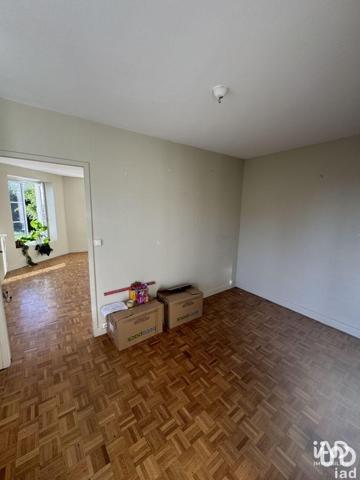 Location appartement 3 pièces 64 m² Saint-Denis-de-l'Hôtel
