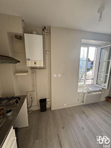 Location appartement 3 pièces 64 m² Saint-Denis-de-l'Hôtel