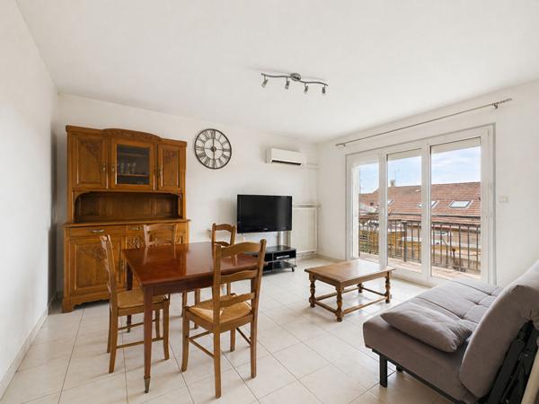 Appartement T4 - 94 m2 avec balcon et garage à Romans Sur Isère