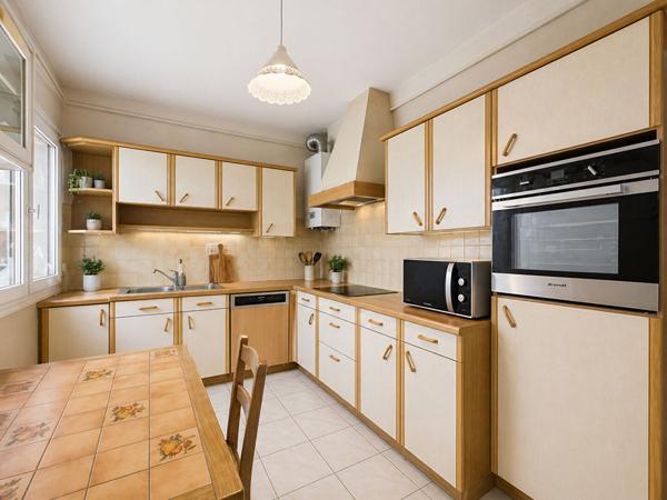Appartement T4 - 94 m2 avec balcon et garage à Romans Sur Isère