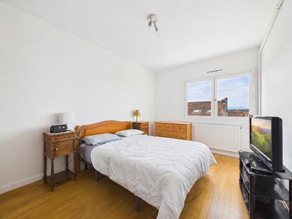 Appartement T4 - 94 m2 avec balcon et garage à Romans Sur Isère