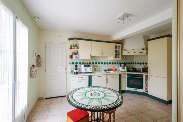 Proximité immédiate de Honfleur - Maison de 115 m2 - 3 chambres - Terrasses - Garage - Carport - Terrain 757 m2 -