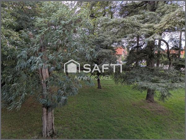 Couëron - dernier étage - terrasse et parkings