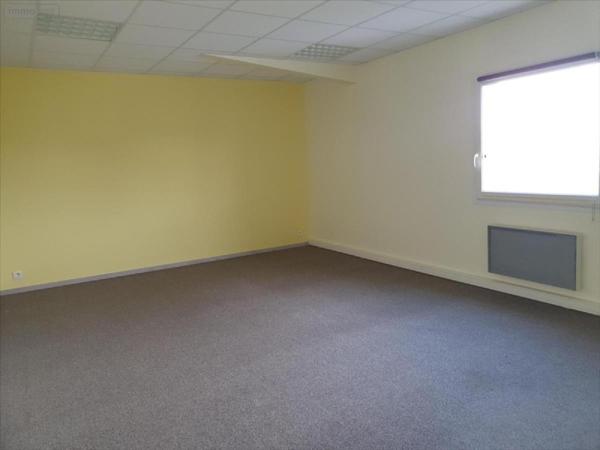 Local commercial à louer à Mardeuil dans la Marne (51530), ref : 51025-1091826