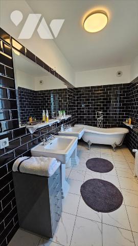 VENDOME PROPRIETE 300m² sur PARC 8975m²