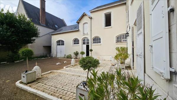 VENDOME PROPRIETE 300m² sur PARC 8975m²