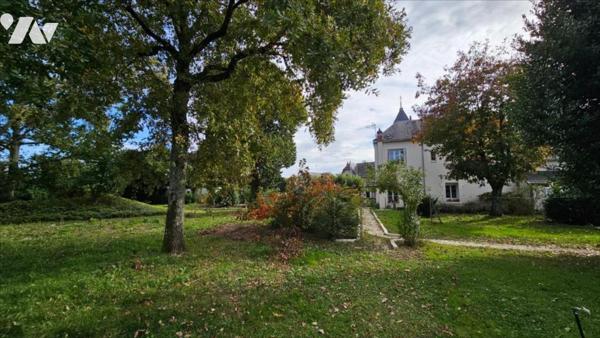 VENDOME PROPRIETE 300m² sur PARC 8975m²