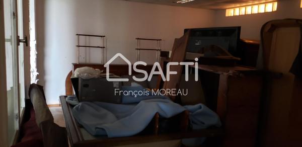 Maison 65 m2, Entrepot 250 m2, terrain 941 m2 Nemours