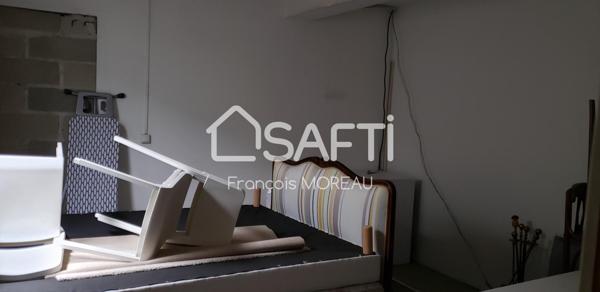 Maison 65 m2, Entrepot 250 m2, terrain 941 m2 Nemours