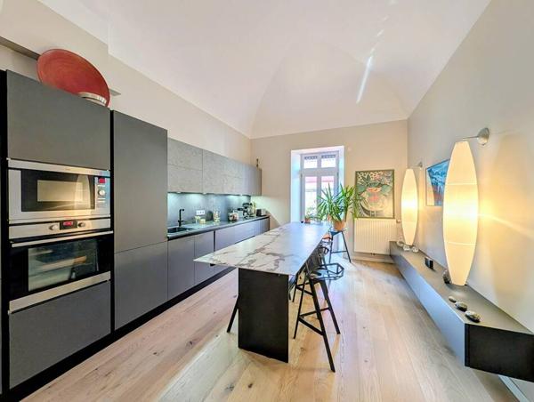 Appartement T4 92m2 de standing avec piscine