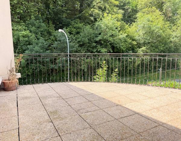 Appartement t4 avec terrasse et parking