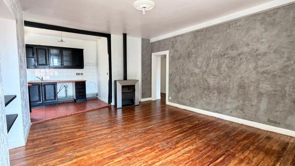 Appartement t4 avec terrasse et parking