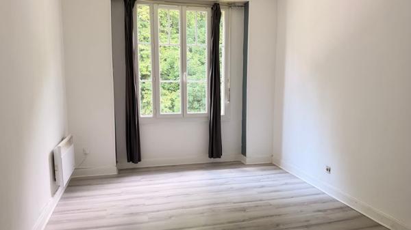Appartement t4 avec terrasse et parking