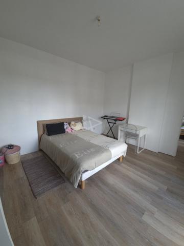 Maison individuelle 145m²-2 chambres, jardin et garage.